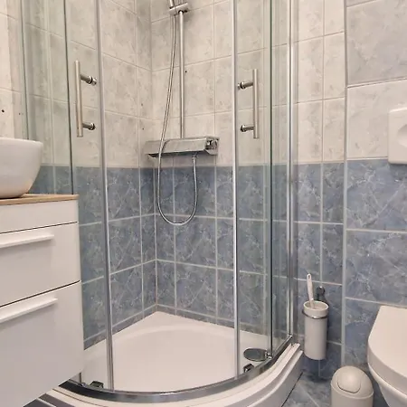 Maria 10 With Swimming Pool Apartment Opatija