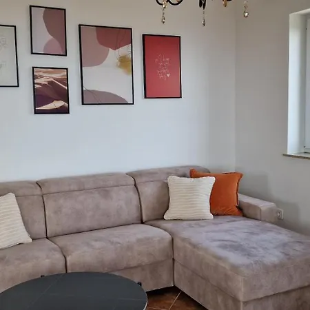 Maria 10 With Swimming Pool * Opatija