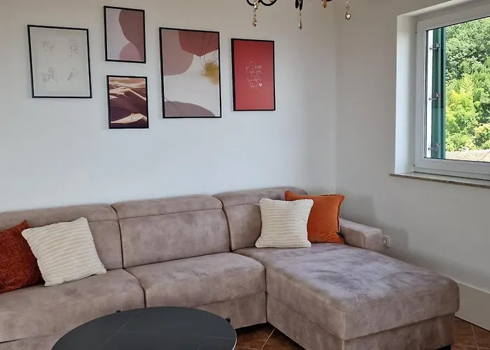 Maria 10 With Swimming Pool * Opatija