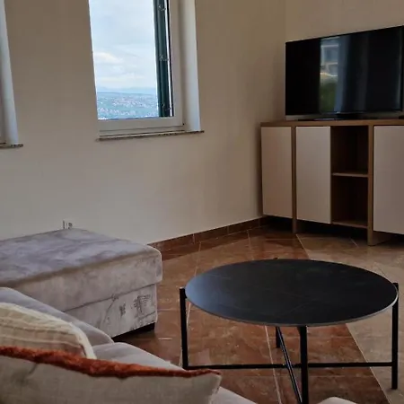 Apartman Maria 10 With Swimming Pool