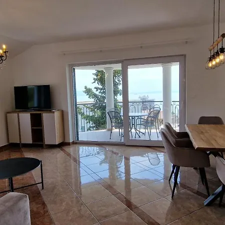 Maria 10 With Swimming Pool Οπατία