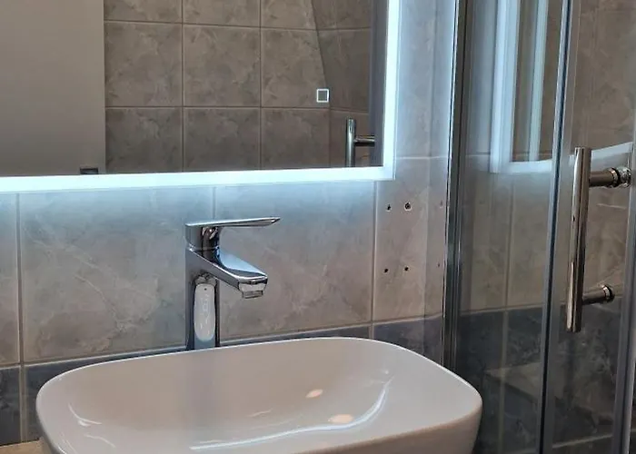 Maria 10 With Swimming Pool Apartament *