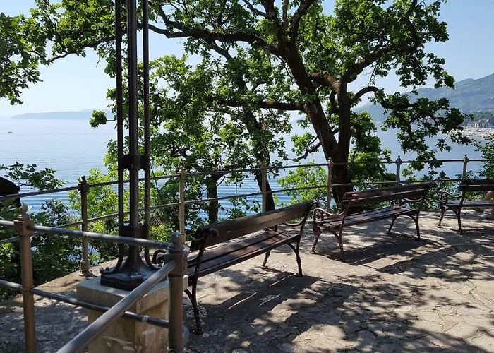 Maria 10 With Swimming Pool Apartament Opatija