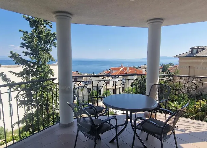 Maria 10 With Swimming Pool Apartman *