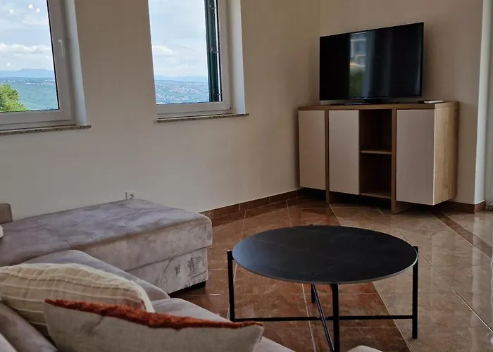 Apartman Maria 10 With Swimming Pool